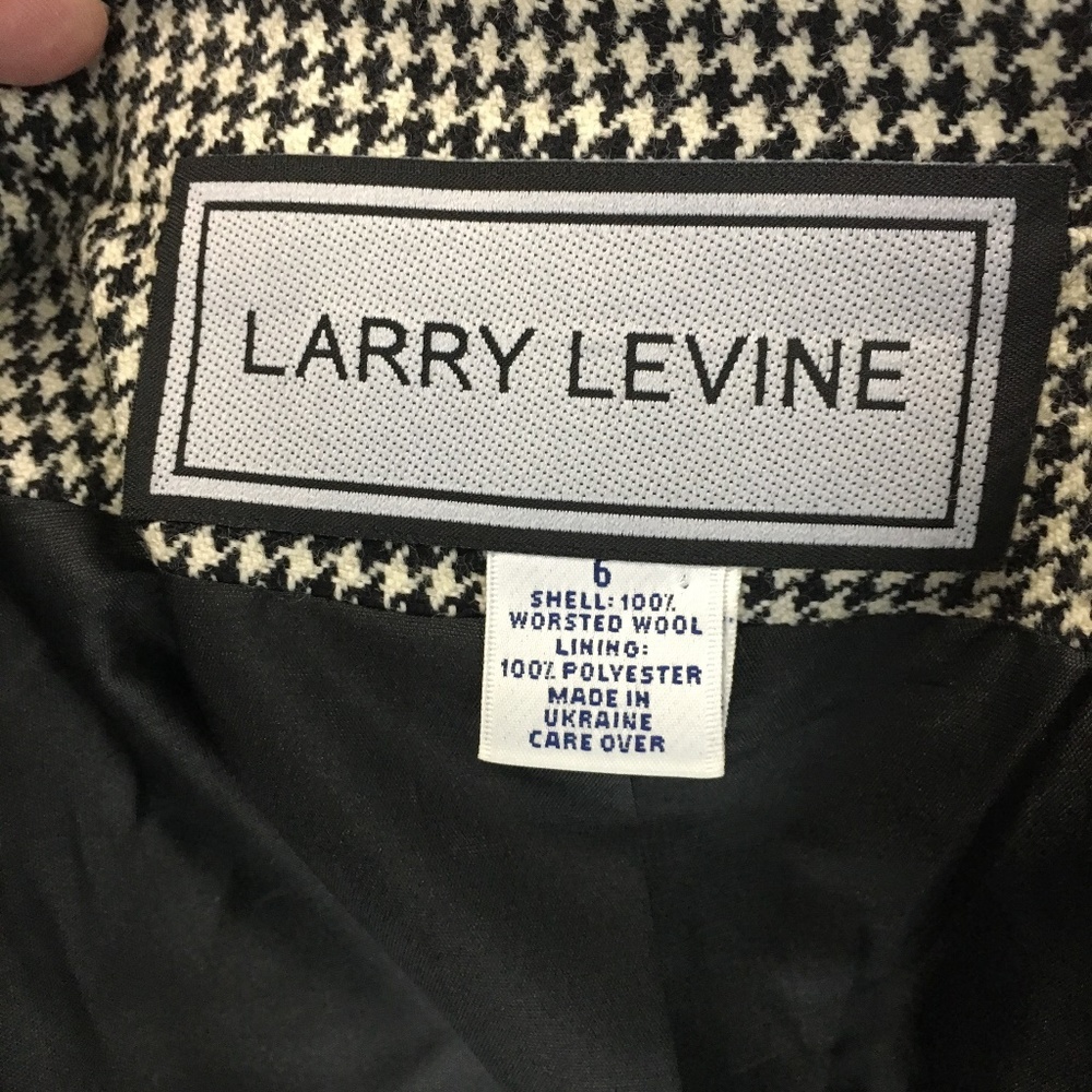 Larry Levine Black & White Houndstooth Blazer - Picture 8 of 8